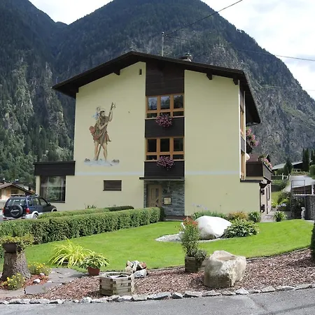 Ferienwohnung Burgstein * Umhausen