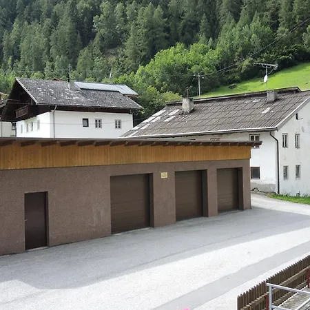 Burgstein Апартаменты *
